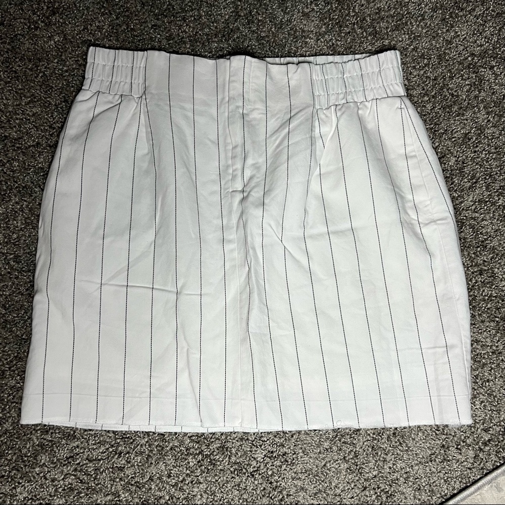 Express White Pinstripe Pencil Skirt